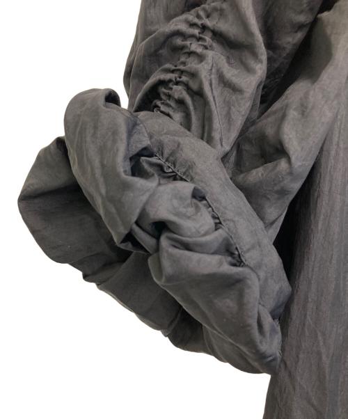 6(ROKU) BEAUTY&YOUTH（ロク ビューティーアンドユース）6(ROKU) BEAUTY&YOUTH (ロク ビューティーアンドユース) ナイロンボリュームワンピース ブラック サイズ:38の古着・服飾アイテム