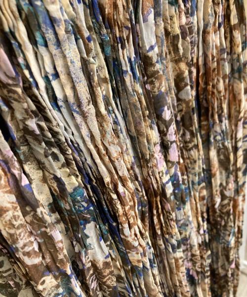 ISSEY MIYAKE WHITE LABEL（イッセイミヤケホワイトレーベル）ISSEY MIYAKE WHITE LABEL (イッセイミヤケホワイトレーベル) プリーツスカート ベージュ サイズ:2の古着・服飾アイテム