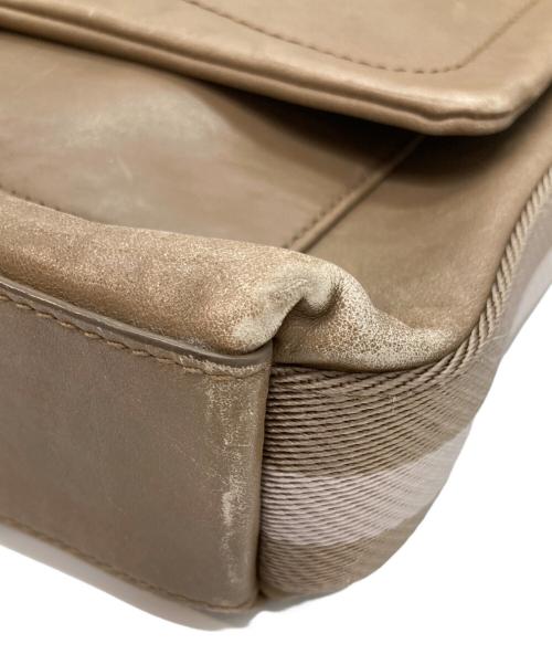 BALLY（バリー）BALLY (バリー) レザーショルダーバッグ ベージュの古着・服飾アイテム