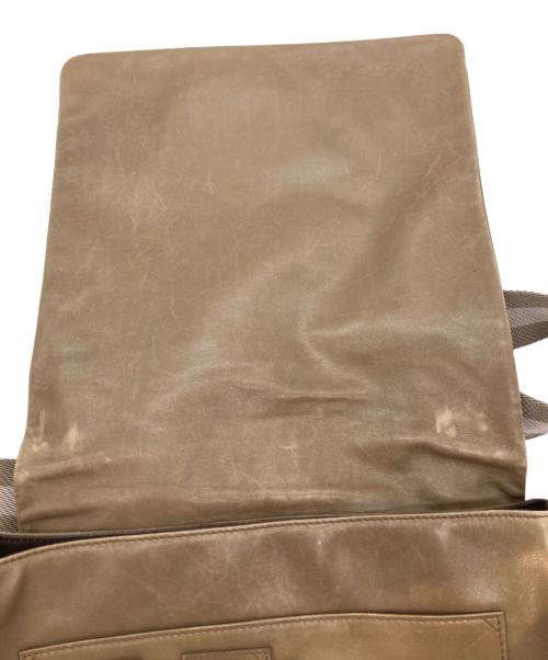 BALLY（バリー）BALLY (バリー) レザーショルダーバッグ ベージュの古着・服飾アイテム