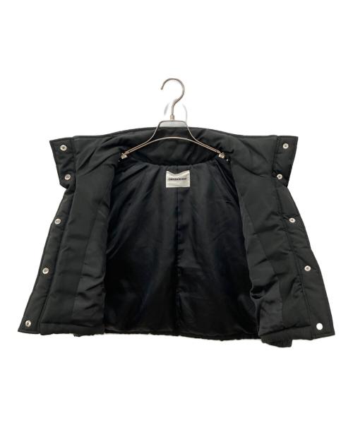 CAVEZA ROSSO（カベサ ロッソ）CAVEZA ROSSO (カベサ ロッソ) STAND COLLAR CROPPED VEST ブラック サイズ:Freeの古着・服飾アイテム