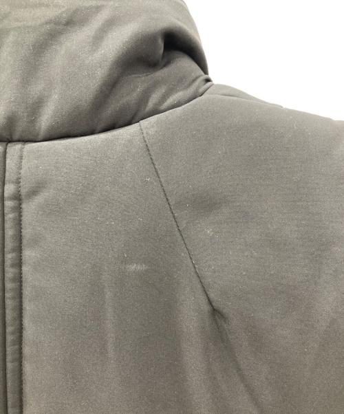 CAVEZA ROSSO（カベサ ロッソ）CAVEZA ROSSO (カベサ ロッソ) STAND COLLAR CROPPED VEST ブラック サイズ:Freeの古着・服飾アイテム