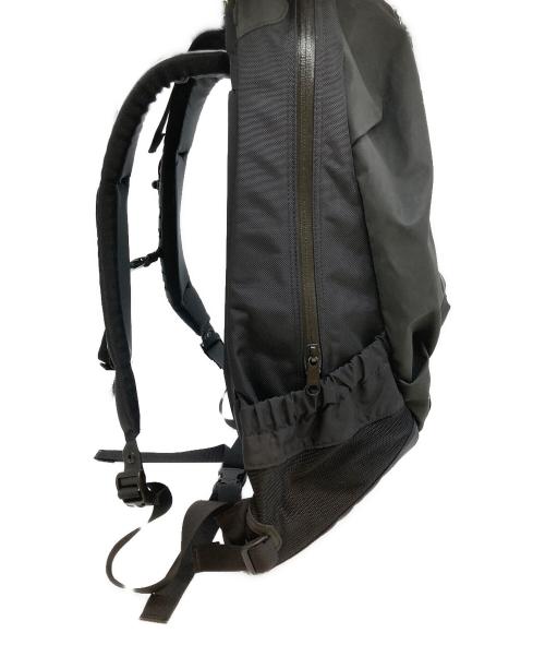 ARC'TERYX（アークテリクス）ARC'TERYX (アークテリクス) アロー22 リュック ブラックの古着・服飾アイテム