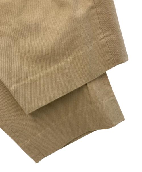 YAECA（ヤエカ）YAECA (ヤエカ) チノタックテーパードパンツ ベージュ サイズ:W32の古着・服飾アイテム