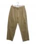 YAECA（ヤエカ）の古着「チノタックテーパードパンツ」｜ベージュ