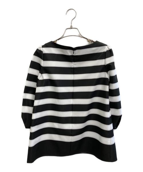 M'S GRACY MAGGY（エムズグレイシーマギー）M'S GRACY MAGGY (エムズグレイシーマギー) カメリアチュニック ブラック×ホワイト サイズ:38の古着・服飾アイテム