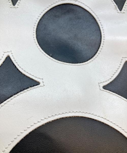 COMME des GARCONS（コムデギャルソン）COMME des GARCONS (コムデギャルソン) スクエアシンボルバッグS ホワイト×ブラックの古着・服飾アイテム