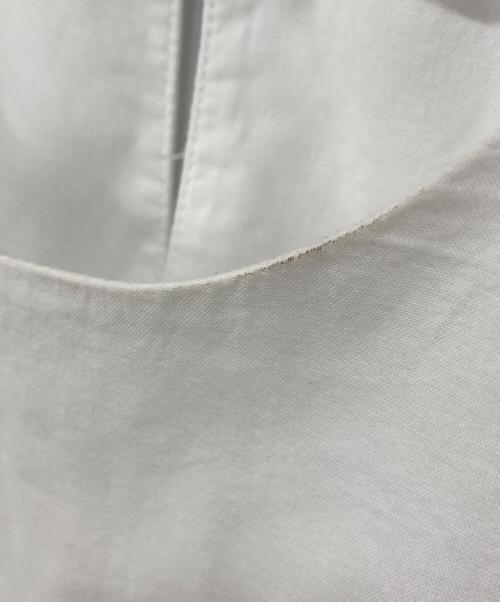 aayushi（アユ―シ）AAYUSHI (アユ―シ) パフスリーブエンブロイダリーフレアワンピース ホワイト サイズ:-の古着・服飾アイテム