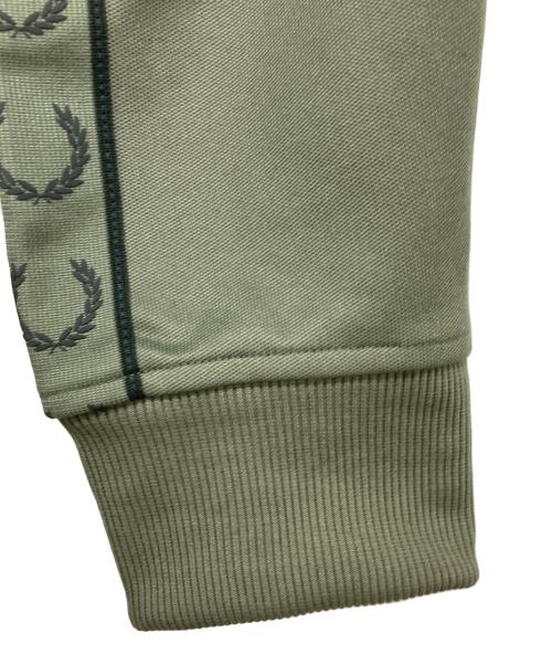 FRED PERRY（フレッドペリー）FRED PERRY (フレッドペリー) Contrast Tape Track Jacket オリーブ サイズ:Lの古着・服飾アイテム