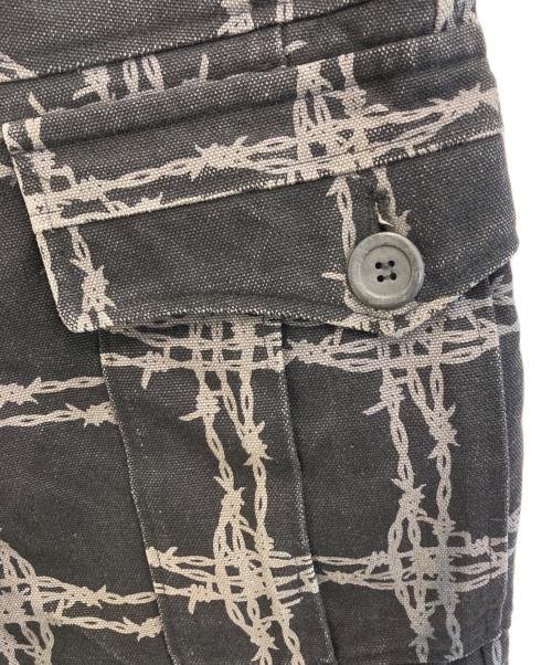 UNDERCOVER（アンダーカバー）UNDERCOVER (アンダーカバー) 有刺鉄線カーゴショーツ ブラック サイズ:ｍの古着・服飾アイテム