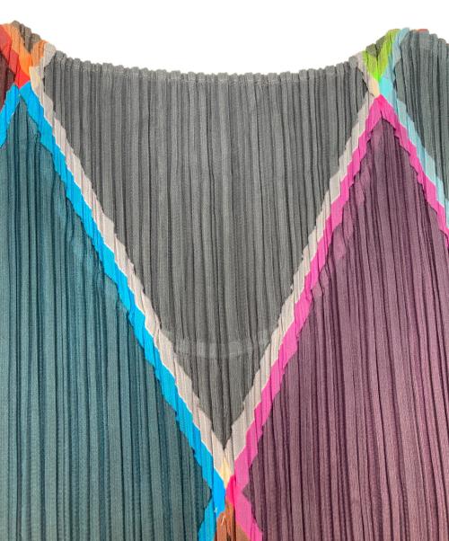 PLEATS PLEASE（プリーツプリーズ）PLEATS PLEASE (プリーツプリーズ) プリーツノースリーブワンピース マルチカラー サイズ:3の古着・服飾アイテム