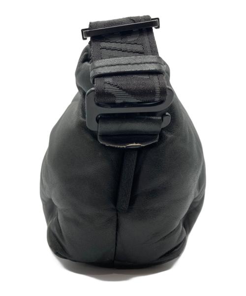 Maison Margiela（メゾンマルジェラ）Maison Margiela (メゾンマルジェラ) Glam SLAM Taupe/グラムスラム クロスボディバッグ ブラックの古着・服飾アイテム