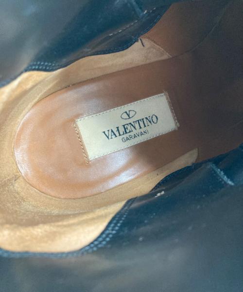 VALENTINO（ヴァレンティノ）VALENTINO (ヴァレンティノ) ロックスタッズショートブーツ ブラック サイズ:37の古着・服飾アイテム
