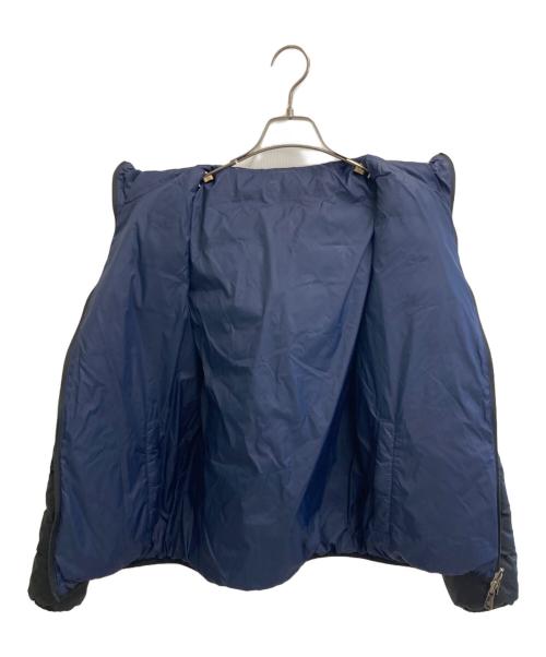 EMPORIO ARMANI（エンポリオアルマーニ）EMPORIO ARMANI (エンポリオアルマーニ) リバーシブルダウンジャケット ブラック サイズ:46の古着・服飾アイテム