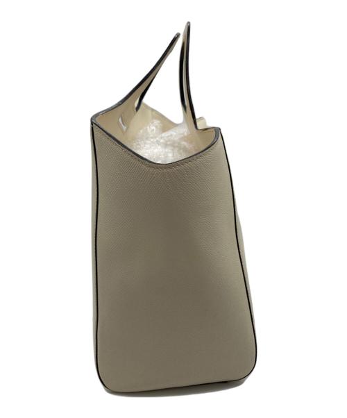 Valextra（ヴァレクストラ）Valextra (ヴァレクストラ) ハンドバッグ アイボリーの古着・服飾アイテム