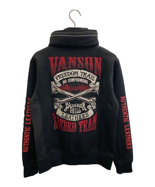 VANSON（バンソン）VANSON (バンソン) クロスボーン 刺繍プリント ボリュームネック ジャージ トラックジャケット ブラック サイズ:Mの古着・服飾アイテム