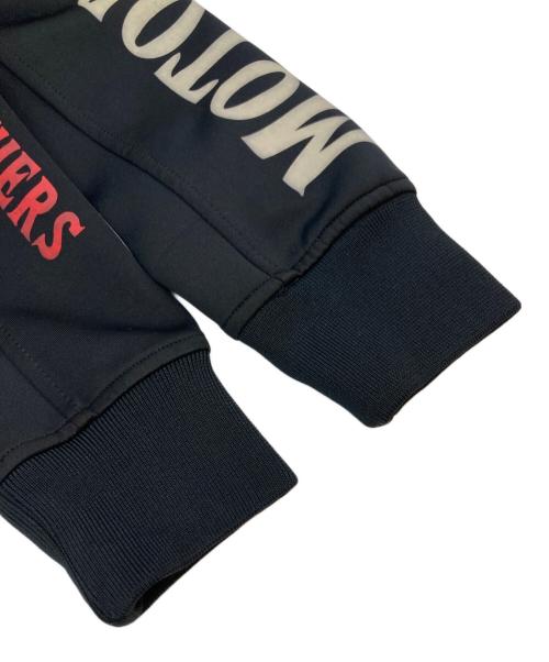 VANSON（バンソン）VANSON (バンソン) クロスボーン 刺繍プリント ボリュームネック ジャージ トラックジャケット ブラック サイズ:Mの古着・服飾アイテム