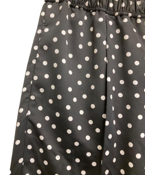 SLOBE IENA（スローブ イエナ）SLOBE IENA (スローブ イエナ) 25ssプリントサテンイージーパンツ ブラック サイズ:freeの古着・服飾アイテム