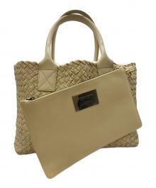 BOTTEGA VENETA（ボッテガベネタ）の古着「カバPM イントレチャート トートバッグ」｜クリーム