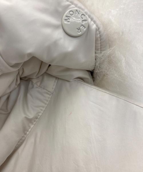 MONCLER（モンクレール）MONCLER (モンクレール) LOCUSTELLE ダウンジャケット ホワイト サイズ:2の古着・服飾アイテム