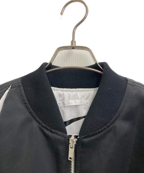 NIKE（ナイキ）NIKE (ナイキ) SWOOSH BOMBERジャケット ホワイト×ブラック サイズ:Mの古着・服飾アイテム