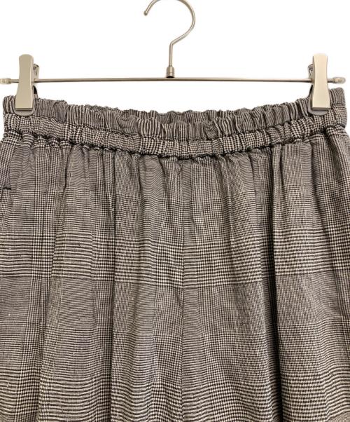 pas de calais（パドカレ）pas de calais (パドカレ) リネンレーヨンストレッチテーパードパンツ グレー サイズ:36 未使用品の古着・服飾アイテム