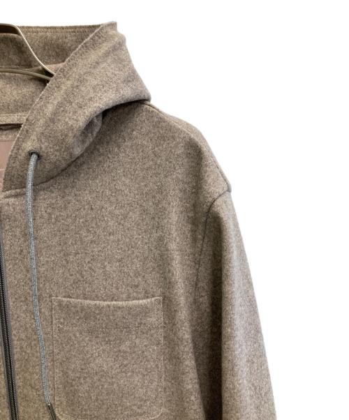 HERNO Resort（ヘルノリゾート）HERNO resort (ヘルノリゾート) ジップパーカー ベージュ サイズ:50の古着・服飾アイテム