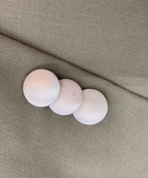 TOMORROW LAND（トゥモローランド）TOMORROW LAND (トゥモローランド) ウールタイプライター シングル2Bメタルボタンジャケット オリーブ サイズ:Sの古着・服飾アイテム