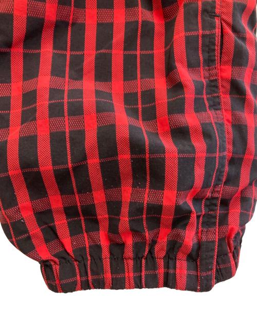 SUPREME（シュプリーム）Supreme (シュプリーム) 18AW Nylon plaid track pants ブラック×レッド サイズ:-の古着・服飾アイテム