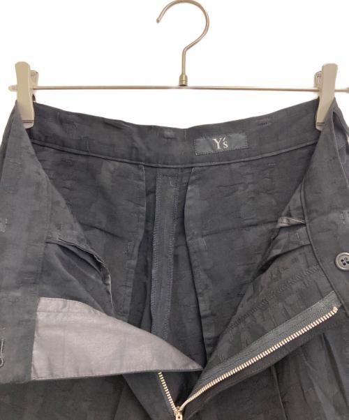 Y's（ワイズ）Y's (ワイズ) 総柄スラックス ブラック サイズ:-の古着・服飾アイテム