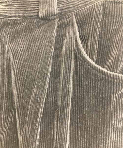 I.S.（アイエス）I.S. (アイエス) クロップドコーデュロイパンツ ブラック サイズ:９の古着・服飾アイテム