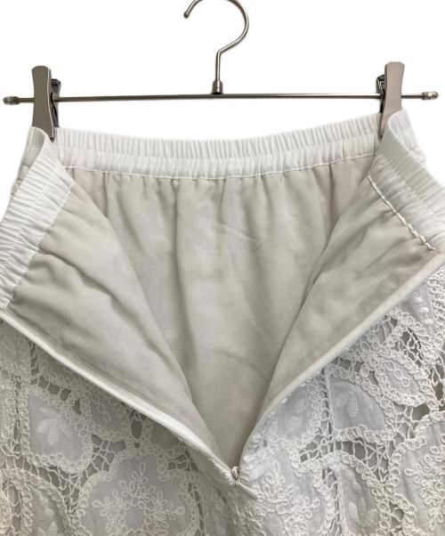 IENA（イエナ）IENA (イエナ) レースデザインスカート ホワイト サイズ:36 未使用品の古着・服飾アイテム