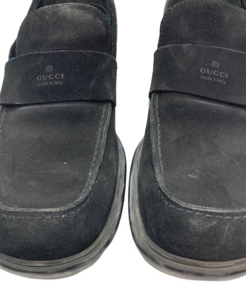 GUCCI（グッチ）GUCCI (グッチ) スクエアトゥースウェードローファー ブラック サイズ:26cmの古着・服飾アイテム