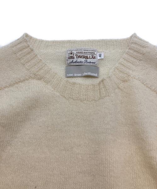 INVERALLAN（インバーアラン）INVERALLAN (インバーアラン) ニット アイボリー サイズ:40の古着・服飾アイテム