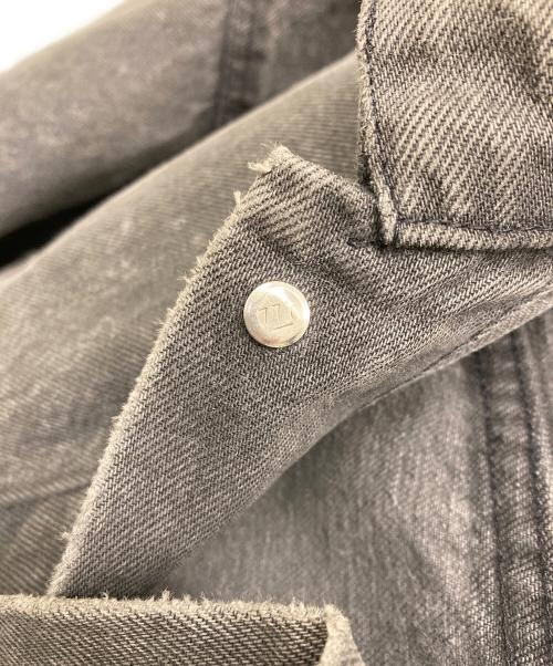 LEVI'S（リーバイス）LEVI'S (リーバイス) デニムジャケット ブラック サイズ:Lの古着・服飾アイテム