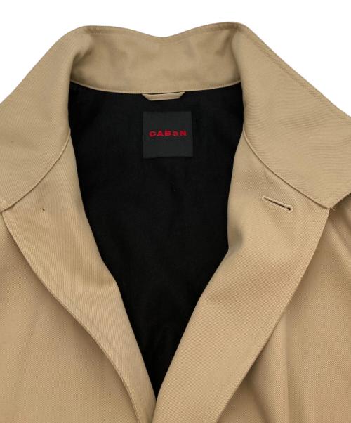 CABAN（キャバン）CABAN (キャバン) ウールギャバジン スタンドカラーコート ベージュ サイズ:Mの古着・服飾アイテム