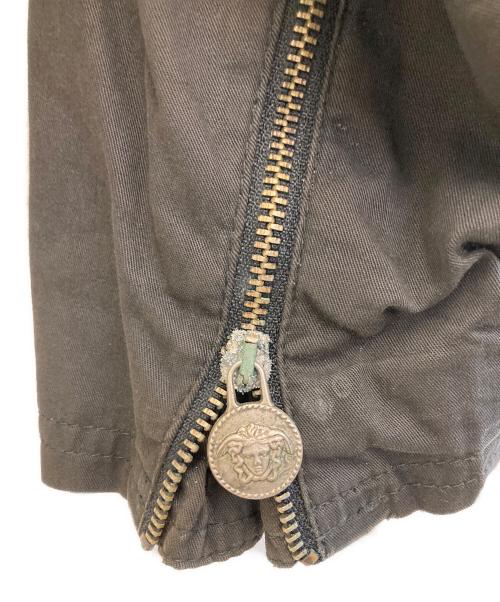 VERSACE（ヴェルサーチェ）VERSACE (ヴェルサーチェ) 背面刺繍スイングトップ ブラック サイズ:Lの古着・服飾アイテム
