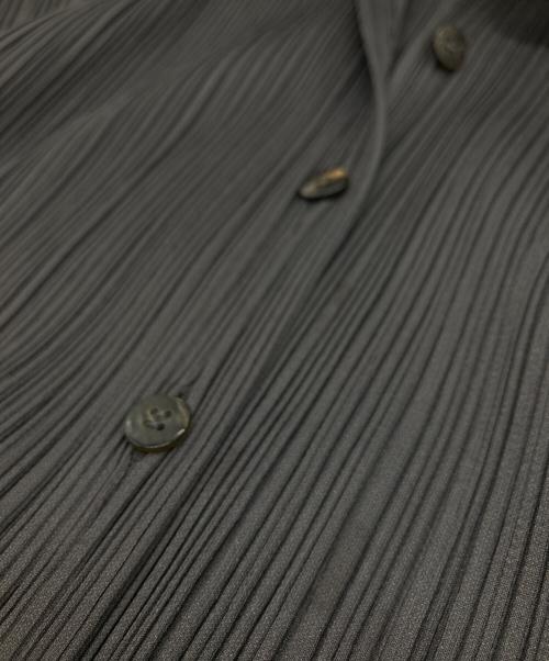PLEATS PLEASE（プリーツプリーズ）PLEATS PLEASE (プリーツプリーズ) プリーツシャツ グレー サイズ:4の古着・服飾アイテム