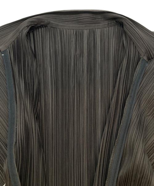 PLEATS PLEASE（プリーツプリーズ）PLEATS PLEASE (プリーツプリーズ) プリーツシャツ ブラウン サイズ:3の古着・服飾アイテム
