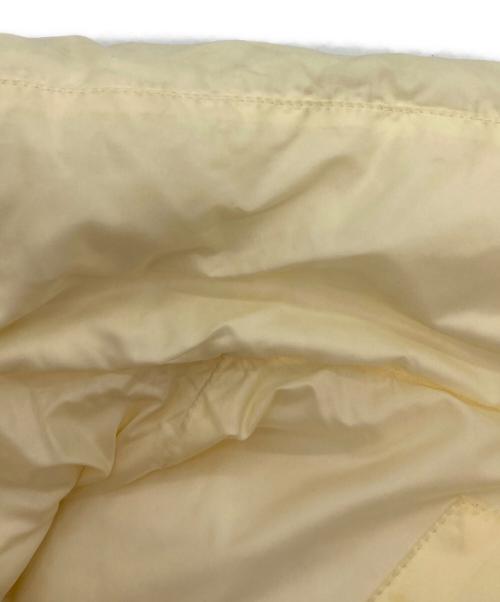 BEAUTY&YOUTH（ビューティーアンドユース）BEAUTY&YOUTH (ビューティーアンドユース) JANE SMITH (ジェーンスミス) WILD THINGS (ワイルドシングス) ダウンベスト アイボリー サイズ:freeの古着・服飾アイテム