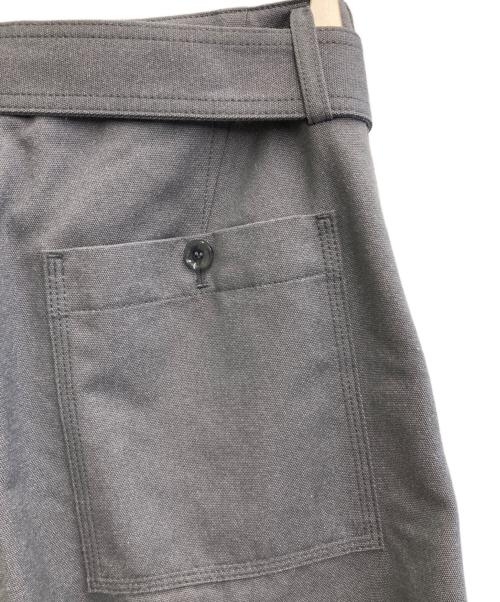 beautiful people（ビューティフルピープル）beautiful people (ビューティフルピープル) ポストワークツイルベルトパンツ グレー サイズ:36の古着・服飾アイテム