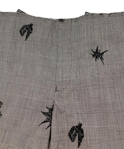 COMME des GARCONS HOMME PLUS（コムデギャルソンオムプリュス）COMME des GARCONS HOMME PLUS (コムデギャルソンオムプリュス) 15SS ショートパンツ グレー サイズ:XSの古着・服飾アイテム