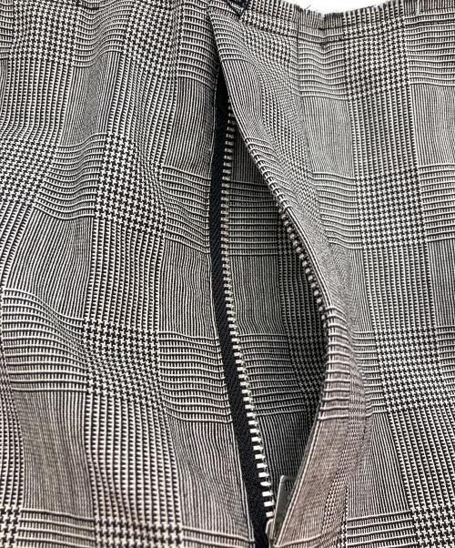 COMME des GARCONS HOMME PLUS（コムデギャルソンオムプリュス）COMME des GARCONS HOMME PLUS (コムデギャルソンオムプリュス) 15SS ショートパンツ グレー サイズ:XSの古着・服飾アイテム