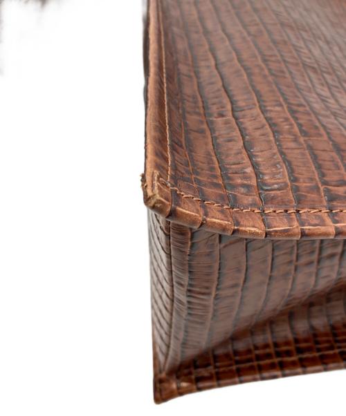 IACUCCI（イアクッチ）IACUCCI (イアクッチ) 型押しトートバッグ ブラウンの古着・服飾アイテム