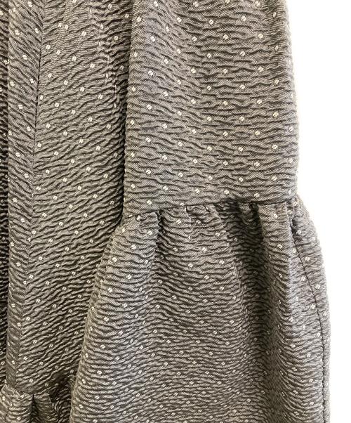 Bluelea（ブルレア）Bluelea (ブルレア) Dot Jacquard suspenders skirt グレー サイズ:36の古着・服飾アイテム