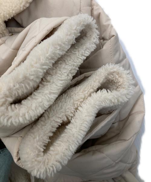 YORI（ヨリ）yori (ヨリ) ボア キルティングコート アイボリー サイズ:freeの古着・服飾アイテム