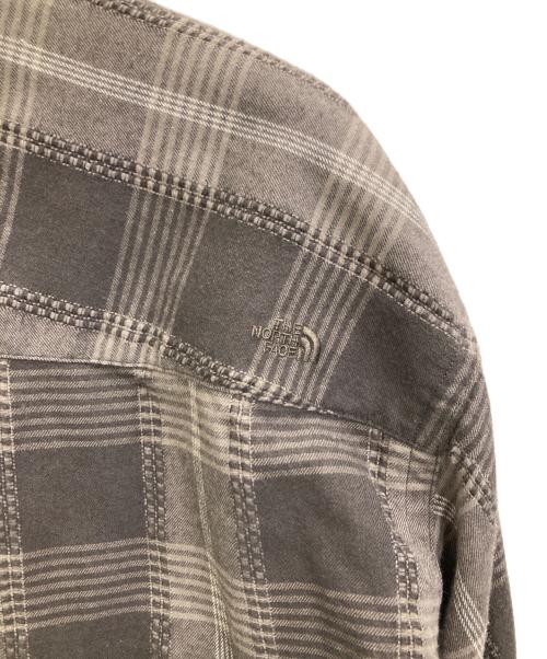 THE NORTHFACE PURPLELABEL（ザ・ノースフェイス パープルレーベル）THE NORTHFACE PURPLELABEL (ザ・ノースフェイス パープルレーベル) Plaid Dobby Field Shirt グレー サイズ:Lの古着・服飾アイテム