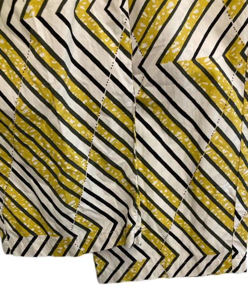 LE GLAZIK（ル グラジック）LE GLAZIK (ル グラジック) アフリカンバティックプリント イージー パンツ イエロー サイズ:36の古着・服飾アイテム