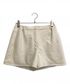 HER LIP TOハーリップトゥ）の古着「Quilted Flare Bell Shorts」｜アイボリー