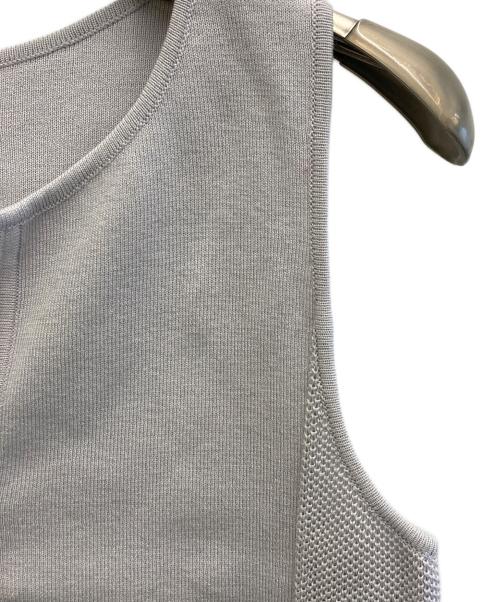 CHANEL（シャネル）CHANEL (シャネル) ノースリーブニット ライトグレー サイズ:38の古着・服飾アイテム